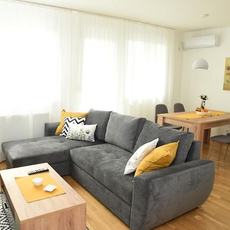 Suncokret Apartmani 로즈니차 외부 사진