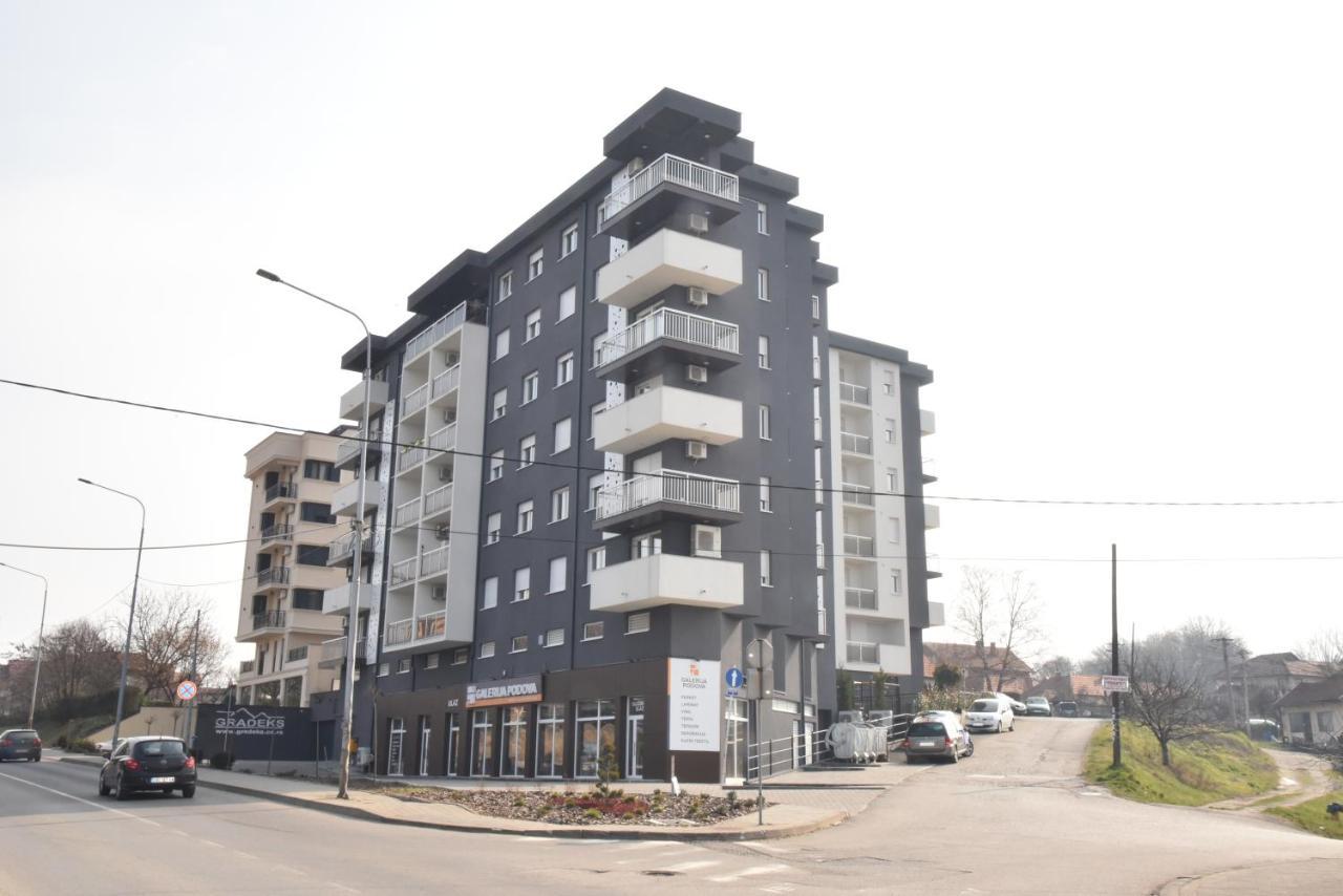 Suncokret Apartmani 로즈니차 외부 사진